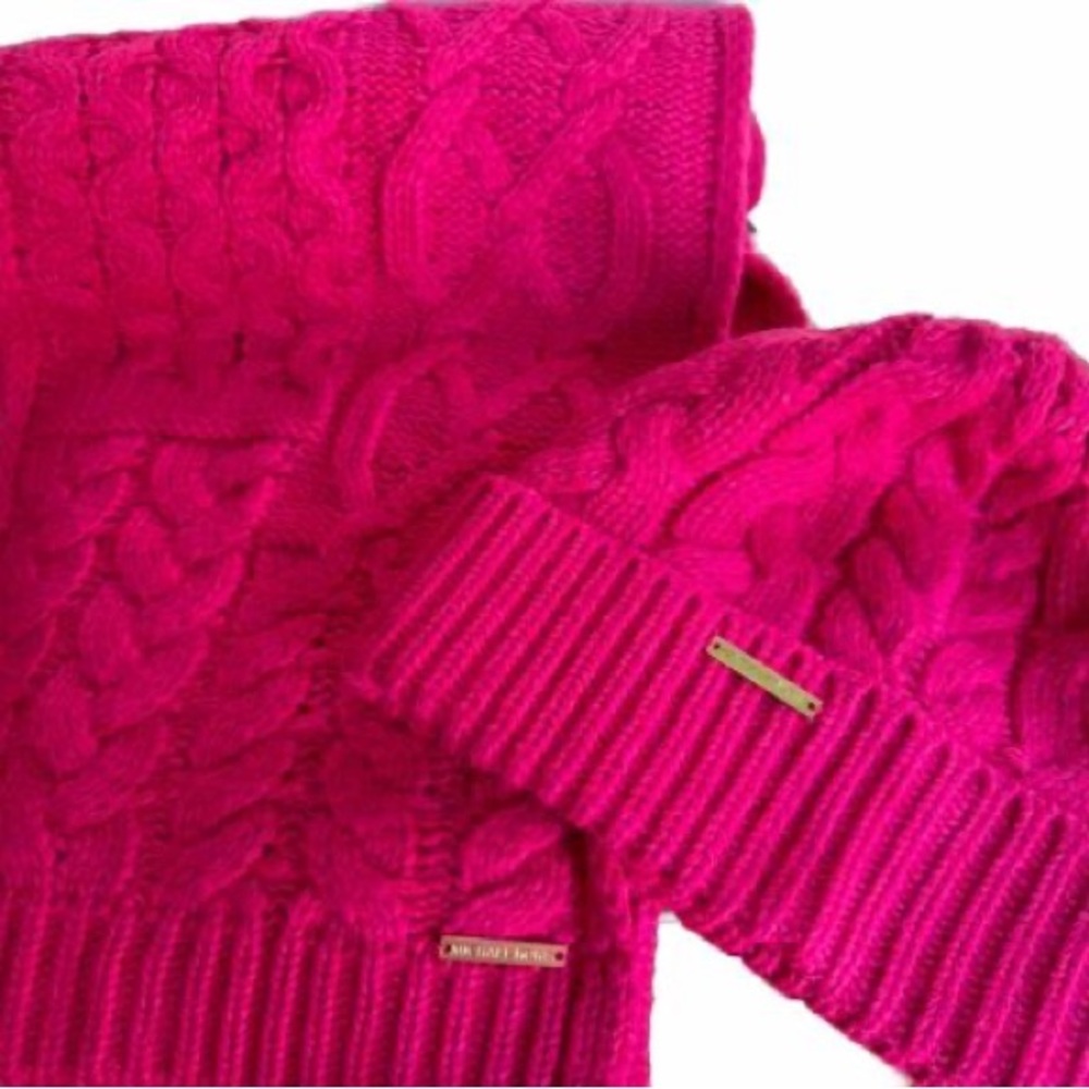 Micheal Kors scarf and beanie set never worn